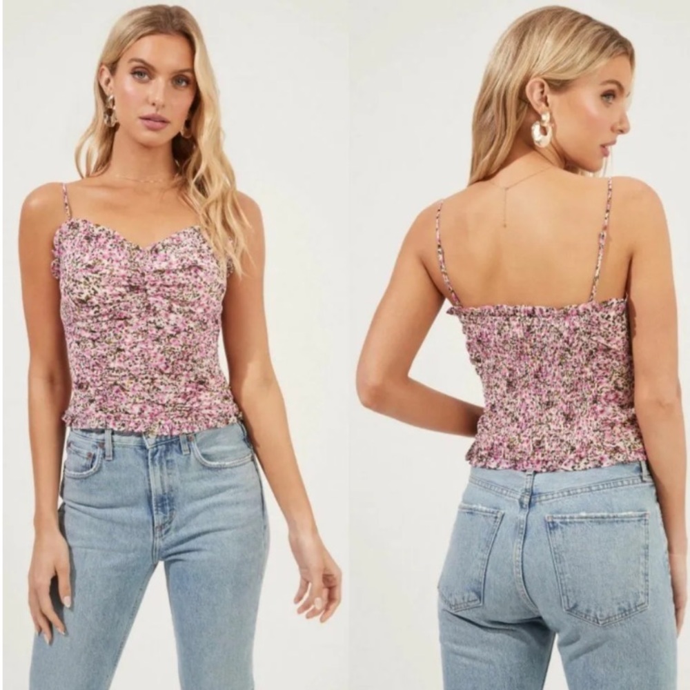 🎄NWOT ASTR the Label floral top size small